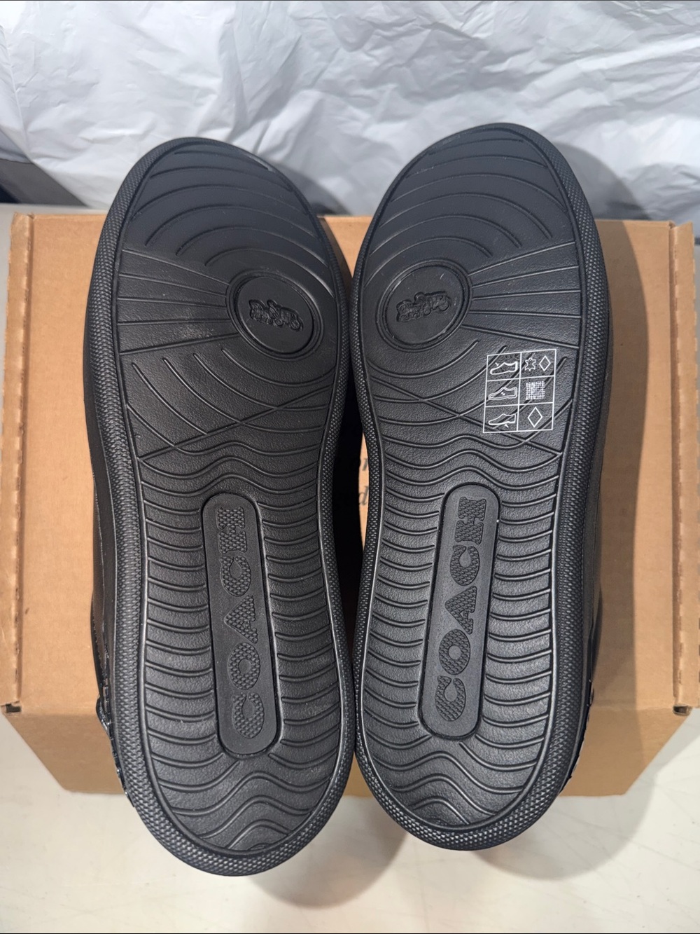 NEW COACH Mens Clip Low Top Sneaker Signature Canvas Comfort Cushion Size 7.5 - Picture 3 of 8
